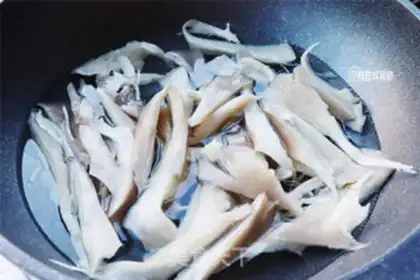 Make Red burning mushrooms step 1