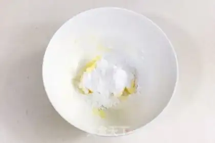Make Toon omelet cookies step 1