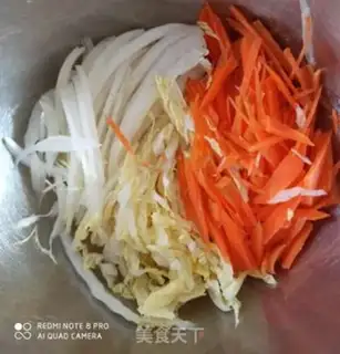 Make Souped eggs with carrots step 1