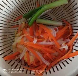 Make Souped eggs with carrots step 3