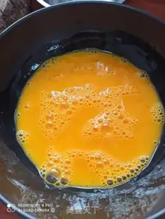 Make Souped eggs with carrots step 4