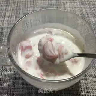 Make Red grapefruit yogurt cup step 7
