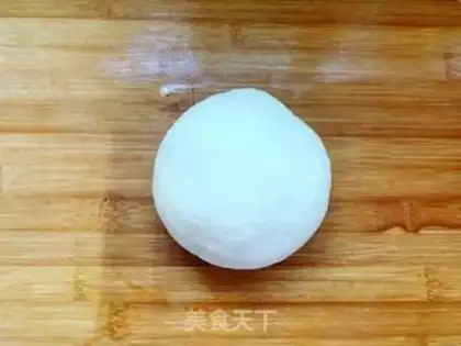 Make Bean-fruit pork dumplings step 1