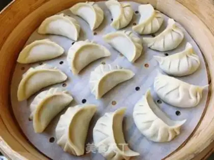 Make Bean-fruit pork dumplings step 9