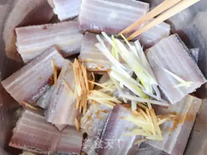 Make Dried fish step 1