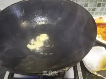 Make Scrambled peppers, fried eggs step 5