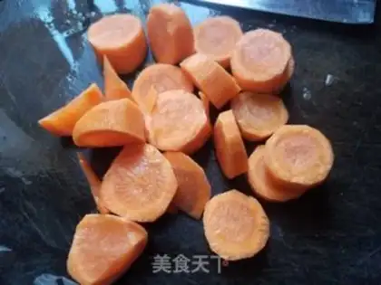 Make Carrot veggie broth step 1