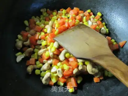Make A fragrance cashew carrot corn step 8