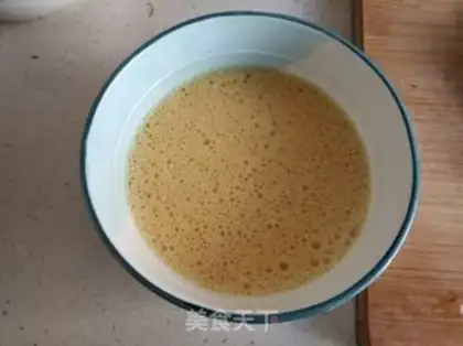 Make Spicy eggs step 1