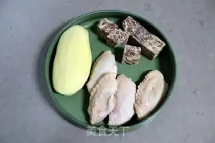 Make Roasted chicken wings, potatoes step 0