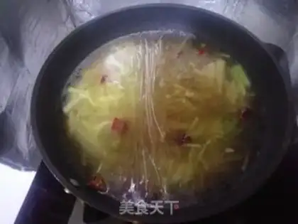 Make Traditional radish soup step 4