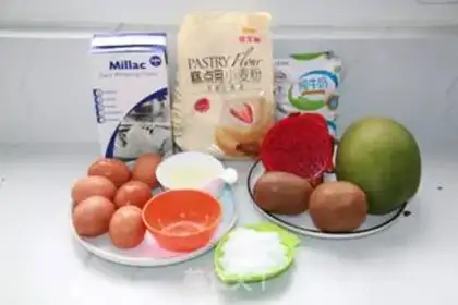 Make Eight-inch cream fruit cake step 0