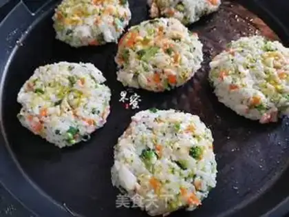 Make Vegetable shrimp rice cake step 6
