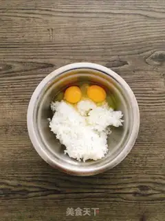 Make Salted egg and yellow fried rice step 0