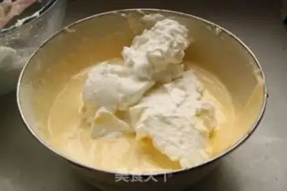 Make Eight-inch cream fruit cake step 13