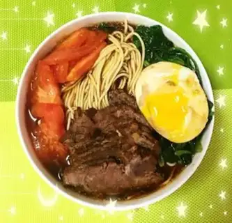 Make Pineseed egg beef noodles step 4