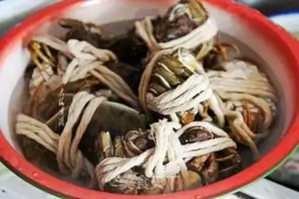 Make ♪ Vacuate the crabs ♪ step 1