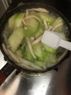 Make Spades, guacamole step 6