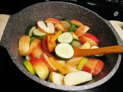 Make Apple vegetable soup step 0