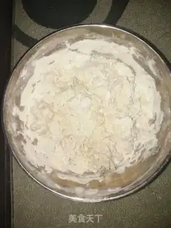 Make White-noodle pan helmet step 1
