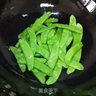 Make Beef fried Dutch beans step 4