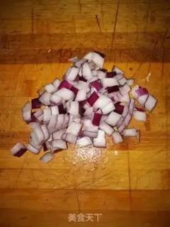 Make Chicken-leged cabbage egg fried rice step 1