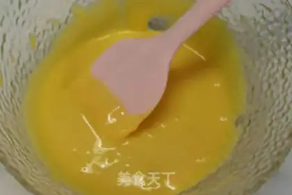 Make Seaweed pine cream cake step 4