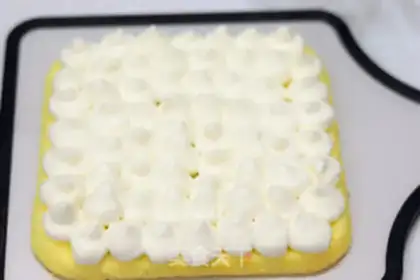 Make Seaweed pine cream cake step 13