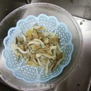 Make Brittle fried sausage step 3