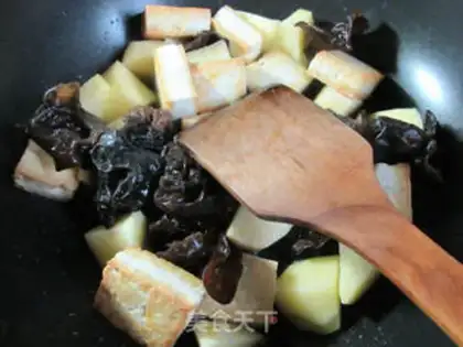 Make Black-mute potatoes burning old tofu step 4