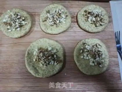 Make Pumpkin walnut pack step 11