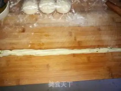 Make Hand grab cake step 10