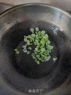 Make Onion noodles step 2