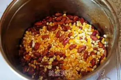 Make Porridge of beans step 1