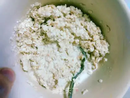 Make oatmeal egg pizza step 2