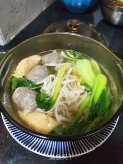 Make Beefball hot noodles step 5