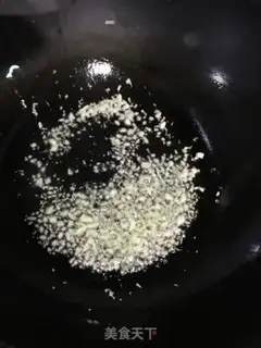 Make The yellow clam step 2