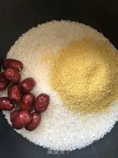 Make Two meters of rice for red dates step 0