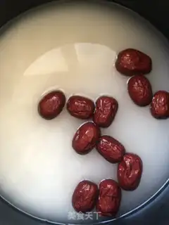 Make Two meters of rice for red dates step 1