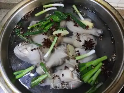 Make Delicious chicken legs step 1