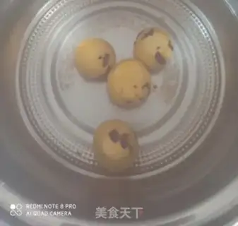 Make Milk pumpkin cranberry round step 3