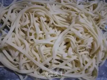 Make Hot noodles step 0