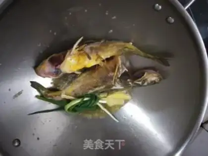 Make Catfish soup step 0