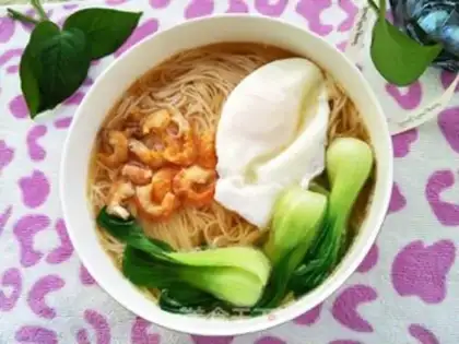 Make Flowers and hot noodles step 6