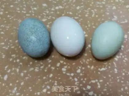 Make Three-coloured eggs step 0