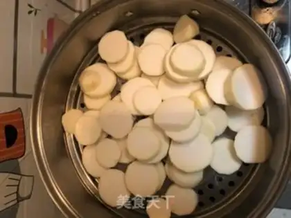 Make Potato-head meatballs step 1