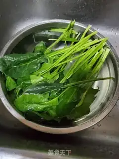 Make Spinach liver soup step 1