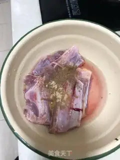 Make Fried black pepper ribs step 0