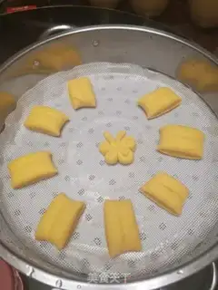 Make Pumpkin buns step 10