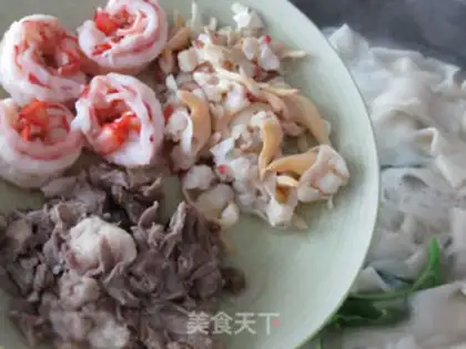 Make Seafood lamb noodles step 10